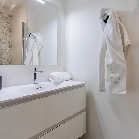 Magnifique Cavaliere Terrasse 3 Garage Daire